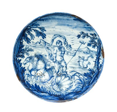 Lot 102 - A Savona Maiolica Tazza, 2nd half 17th century,...