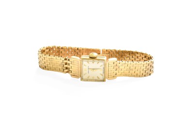 Lot 20 - A Lady's 9 Carat Gold Jaeger LeCoultre...