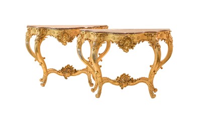 Lot 878 - A Pair of Gilt and Gesso Serpentine-Shape...