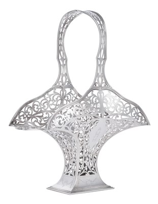 Lot 623 - An American Silver Basket