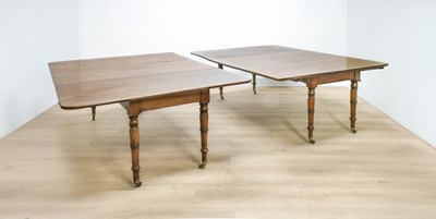 Lot 1040 - An Irish Mahogany Extending Dining Table by...