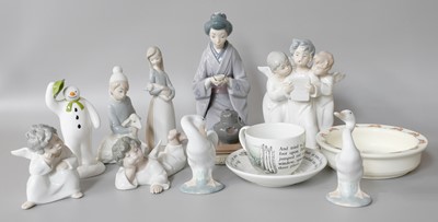 Lot 26 - Various 20th Century Ceramics Including:...