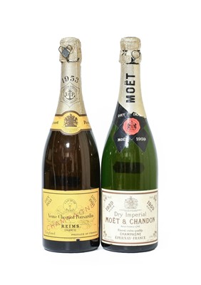 Lot 3012 - Veuve Clicquot 1953 Champagne (one bottle),...