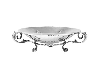 Lot 2190 - A Victorian Silver Dish