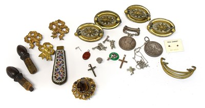 Lot 227 - A Small Collection of Jewellery, including a...