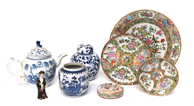 Lot 89 - A Collection of Chinese Porcelain, 18th...