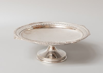 Lot 9 - A George V Silver Pedestal-Bowl, by Edward...