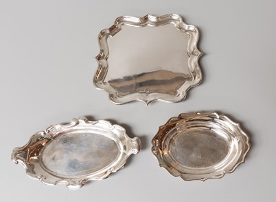 Lot 36 - A George V Silver Waiter, Maker's Mark Worn,...