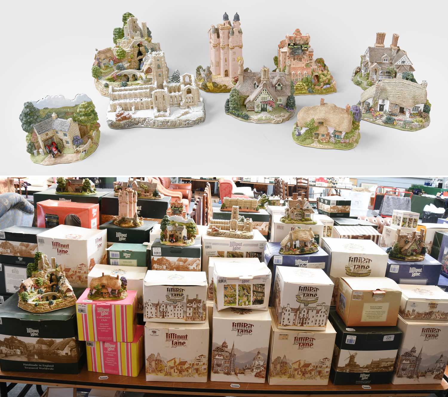 Lot 226 - Lilliput Lane: A collection of approximately