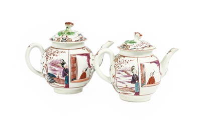 Lot 231 - A Worcester Porcelain Teapot and Cover, circa...