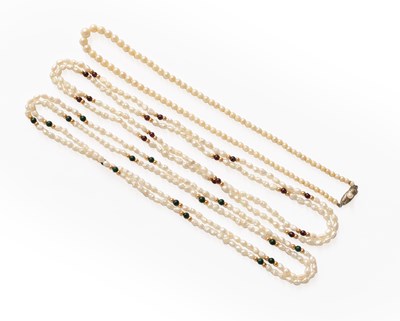 Lot 221 - A Graduated Cultured Pearl Necklace, clasp...