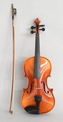 Lot 4 - Viola
