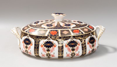 Lot 130 - A Royal Crown Derby Porcelain Vegetable Tureen...