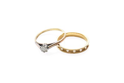 Lot 225 - A Diamond Solitaire Ring, the old cut diamond...