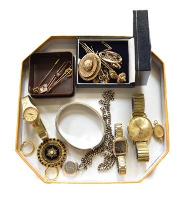 Lot 220 - A Quantity of Jewellery, including a smoky...
