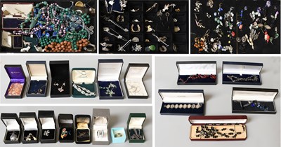 Lot 208 - A Quantity of Jewellery, including silver and...