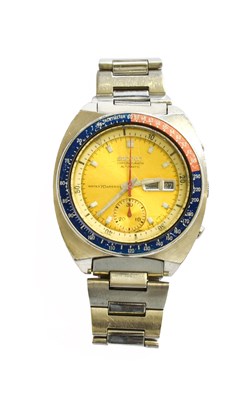 Lot 376 - A Seiko automatic day/date chronograph "Pepsi"...