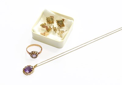 Lot 425 - A Small Quantity of Jewellery, comprising of a...