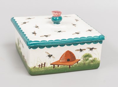 Lot 216 - A Wemyss Pottery Butter Dish and Cover,...