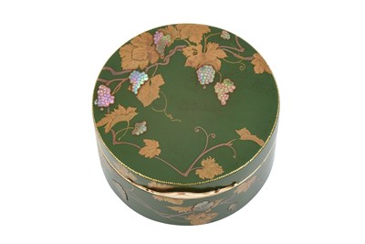 Lot 2117 - A Louis XV Gold-Mounted Lacquered and Tortoiseshell Bonbonnière