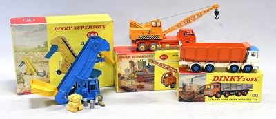 Lot 3336 - Dinky 925 Leyland Dump Truck With Tilt Cab