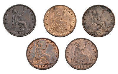 Lot 189 - Assorted Victoria, 'Bun Head' Halfpennies, 5...
