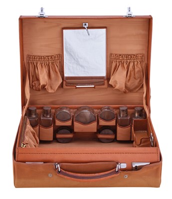 Lot 188 - A Cased Elizabeth II Silver-Mounted Dressing-Table Service
