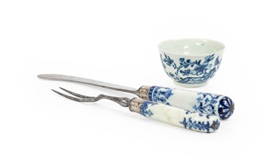 Lot 9 - A Worcester Porcelain Teabowl, circa 1760,...