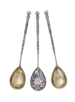 Lot 2515 - A Set of Three Russian Silver-Gilt and Enamel Spoons