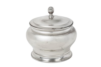 Lot 2561 - An Elizabeth II Silver Canister