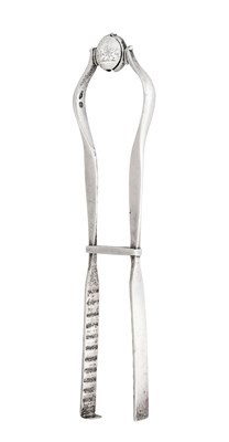 Lot 2466 - A Pair of George III Silver Asparagus-Tongs