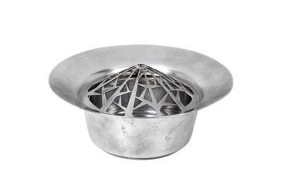 Lot 2577 - An Elizabeth II Silver Rose-Bowl