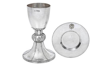Lot 2557 - An Edward VII Silver Chalice and Paten