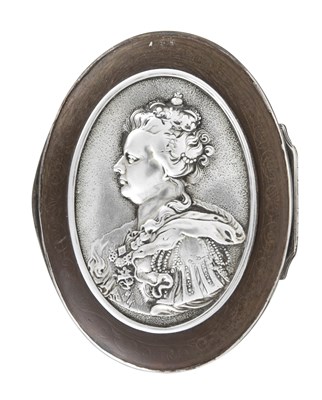Lot 2508 - A Queen Silver-Mounted Tortoiseshell Snuff-Box