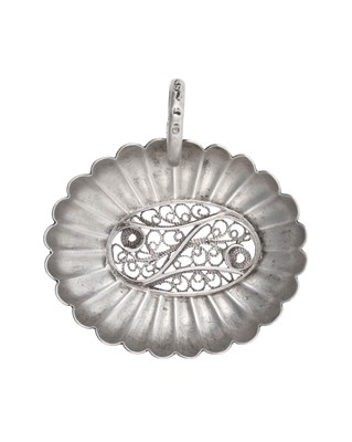 Lot 2487 - A George III Silver Caddy-Spoon