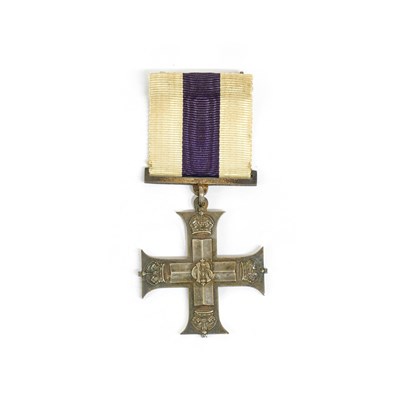 Lot 42 - A First World War Military Cross, in a fitted...
