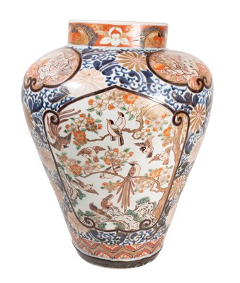 Lot 1 - An Imari Porcelain Jar, Edo period, of...