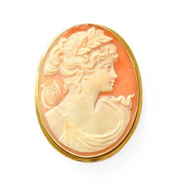Lot 69 - A Cameo Brooch, the shell cameo depicting a...