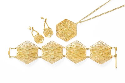 Lot 113 - A Pendant on Chain, of hexagonal filigree...