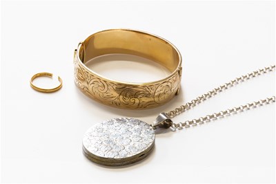 Lot 149 - A 22 Carat Gold Band Ring (a.f.); A Metal Core...