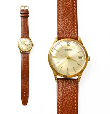 Lot 24 - A 9 Carat Gold Automatic Calendar Centre...