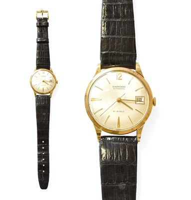 Lot 29 - A 9 Carat Gold Automatic Calendar Centre...