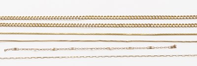 Lot 77 - A 9 Carat Gold Chain, length 48cm; Three...