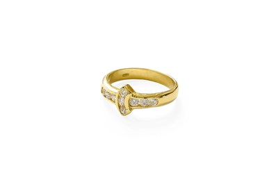 Lot 87 - A Cubic Zirconia Ring, stamped '750', finger...