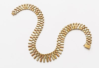 Lot 63 - A Tri-Colour 9 Carat Gold Choker, of textured...