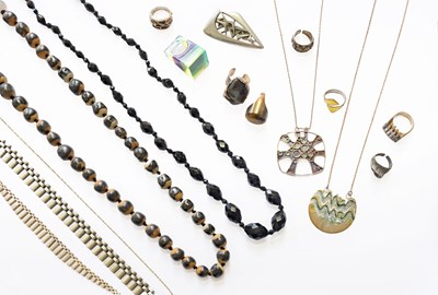Lot 187 - A Quantity of Jewellery, including two enamel...