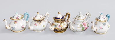 Lot 294 - A Collection of Porcelain Dolls House...