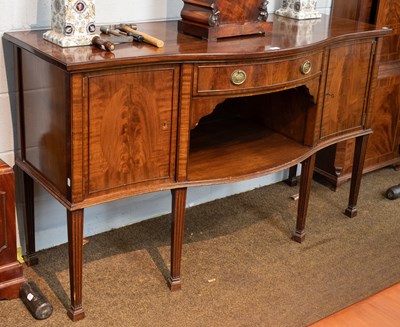 Lot 1421 - An Edwardian Mahogany Bow Fronted Sideboard,...