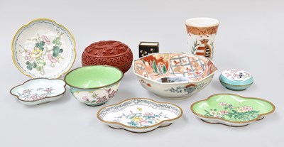 Lot 308 - A Japanese Imari Porcelain Bowl, Meiji period,...