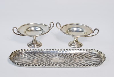 Lot 87 - A Pair of Edward VII Silver Dishes, by Pearce...